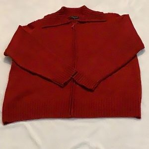 Carolyn Taylor Woman front zip sweater